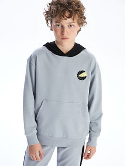 Kap??onlu Erkek ?ocuk Sweatshirt