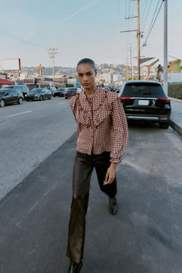 BLUSA VOLANTES CUADROS / Burgundy