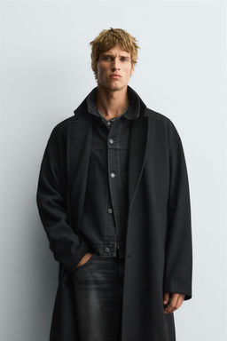 WATER-REPELLENT STRUCTURED COAT