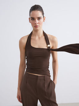 Halter Yaka Toka Detayl? B?zg?l? Bluz
