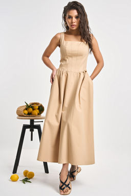 Сарафан джинсовый с корсетными линиями песочный