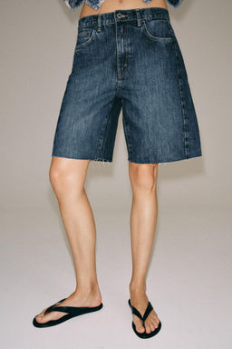 BERMUDA DENIM RELAXED TIRO MEDIO ZW COLLECTION / Azul - Zara фото 2