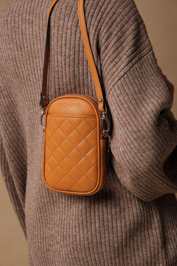 Сумка кожаная Azaro 30832 оранжевый карандаш