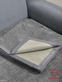 Чехлы накидки на диван и кресла