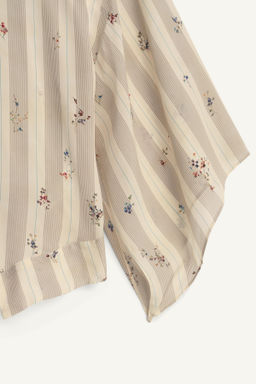 BLUSA RAYAS FLORES LIMITED EDITION / Estampado - Zara фото 7
