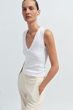CAMISETA ALGOD?N  ESCOTE PICO / Blanco
