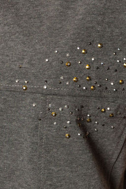 Футболка из хлопка с эластаном со стразами