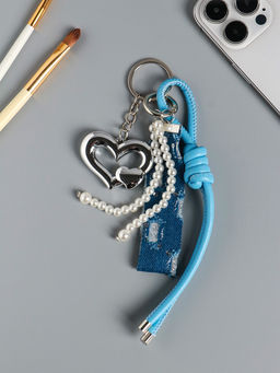Брелок для ключей на карабине с джинсовым ремешком «Сердце и нить жемчуга», бусины d=0.5 см, на сумку, рюкзак, 18×4.8×2 см