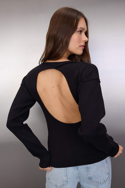 Siyah Premium Iplik/Ozel Iplik S?rt Dekolte Detayl? Triko Kazak TWOAW26KZ00206