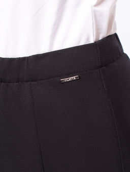 Юбка с разрезом из тонкого премиального футера с эластаном