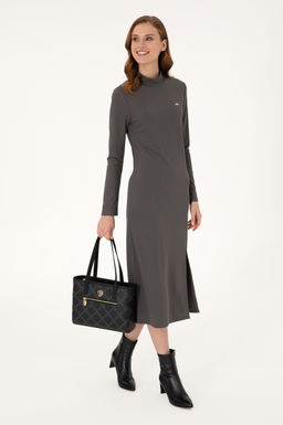 Женская черная сумка через плечо Неожиданная скидка в корзине