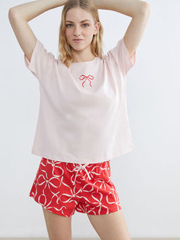 Fiyonk Bask?l? Kad?n ?ortlu Pijama Tak?m?