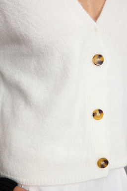 TRENDYOLMILLA Ekru Yumusak Dokulu Renk Bloklu Triko H?rka TWOAW25HI00211 фото 4