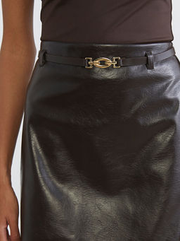 Beli Kemerli Deri G?r?n?ml? Mini Etek