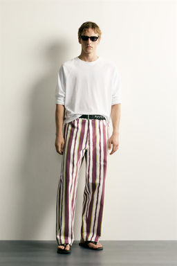 PANTAL?N STRAIGHT FIT RAYAS / Morado
