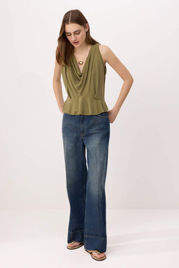 More Sustaniable Haki Fitted/Vucuda Oturan Degaje Yaka Kolsuz Modal Orme Bluz TWOSS26BZ00628