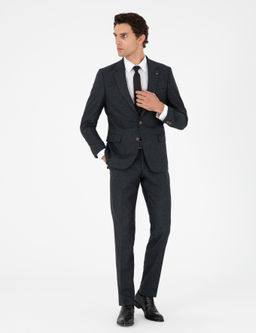 Костюм приталенного кроя темно-хаки