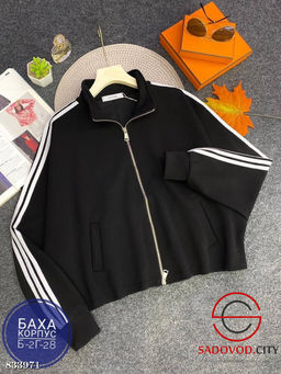 Худи женское с рисунком на спине