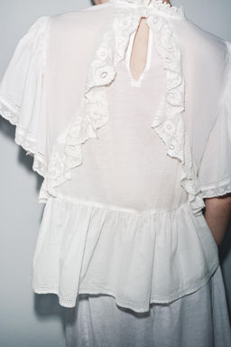 LIMITED EDITION EMBROIDERED LACE TOP - Zara фото 3