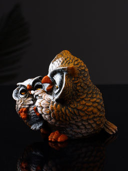Фигурка полистоун «Сова кормит совёнка», 8×7.5×8.7 см