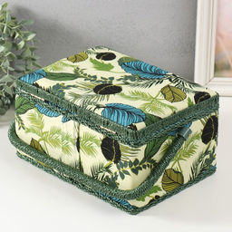 Шкатулка для рукоделия и шитья «Тропические листья на зелёном», хранение ниток, иголок, мелочи, 19×26×14.5 см