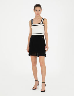 Beyaz Crop Top Triko Bluz