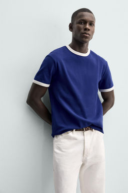CAMISETA RIB CONTRASTE B?SICA / Azul / Blanco