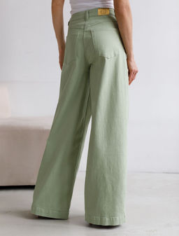 Джинсы из денима с эластаном