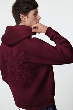 Bordo Oversize/Geni_ Kesim S_rt_ Nak__ Detayl_ Kap__onlu Sweatshirt TMNAW25SW00142