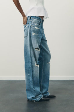 TRF RIPPED MID-WAIST JEANS - Zara фото 4