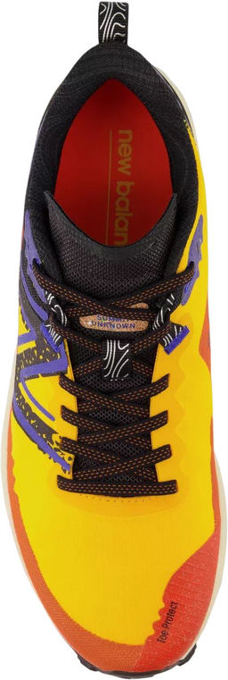 Кроссовки взрослые