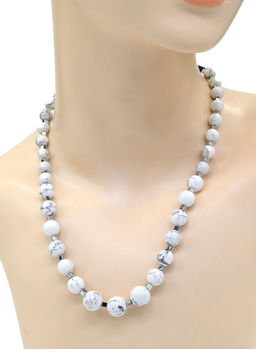 Колье с кахолонгом шары 12мм, 48см