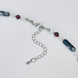 Колье из снежного Обсидиана, Граната и Лунного камня - Радуга самоцветов фото 3