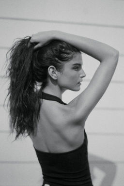 HALTER TOP - Zara фото 10