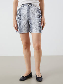 Standart Fit Y?lan Derisi Desenli Kad?n Jean ?ort