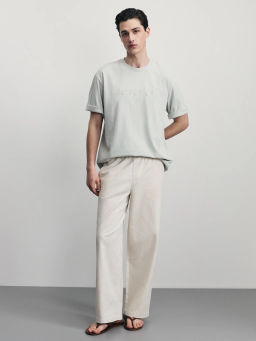 Футболка с вышивкой на груди / Zarina  фото 2