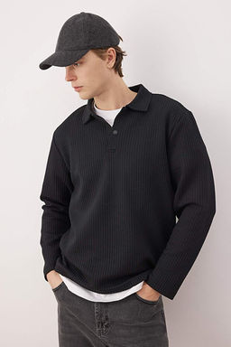 Siyah Relaxed Kesim Waffle Dokulu Polo Yaka Sweatshirt TMNAW26SW00058