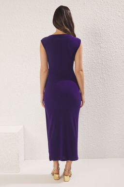 TRENDYOLMILLA Mor Bodycone/Vucuda Oturan Aksesuar Detayl? Ay Kol Kay?k Yaka Midi Orme Elbise TWOSS25EL00699  фото 10