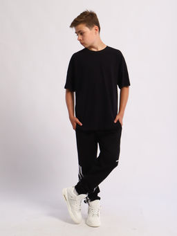 Футболка "Зарядка" черный