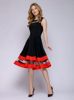 Платье черное без рукавов с красной отделкой