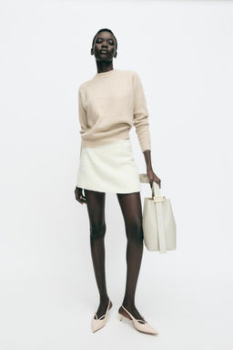 PLAIN KNIT SWEATER