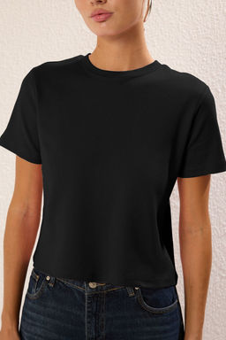 Siyah Kal?n Pamuklu Tok Kumasl? Bisiklet Yaka K?sa Kol Regular Kesim Orme T-Shirt TWOSS25TS00002