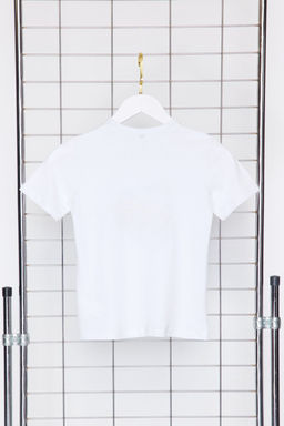 Beyaz Erkek Cocuk %100 Pamuk Araba Desenli Regular/Normal Kal?p K?sa Kol Orme T-Shirt TKDSS24TS00031 - Trendyolmilla фото 4