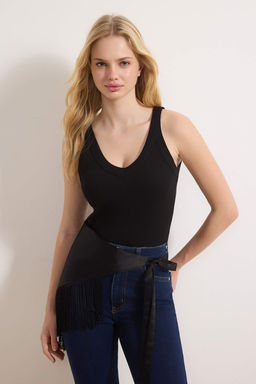 Siyah V Yaka Kal?n Ask?l? Fitilli Esnek Orme Atlet TWOSS26AL00027 - Trendyolmilla фото 2