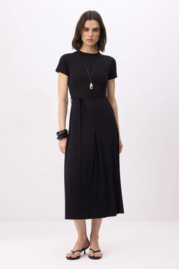 Siyah Duz Shift Bisiklet Yaka Standart Kol K?sa Midi Soft Touch Orme Elbise TWOSS26EL00197