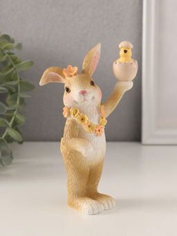 Фигурка полистоун Зайчик в цветочном венке и цыплёнком в скорлупе, 9?5.5?15 см