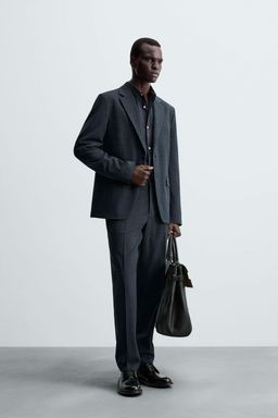 TEXTURED SUIT BLAZER