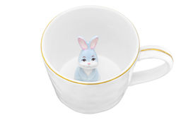 Кружка 350 мл 14*10*7,5 см Любопытный кролик внутри кружки цветная