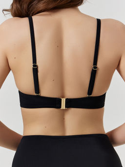 Купальный бюстгальтер черного цвета