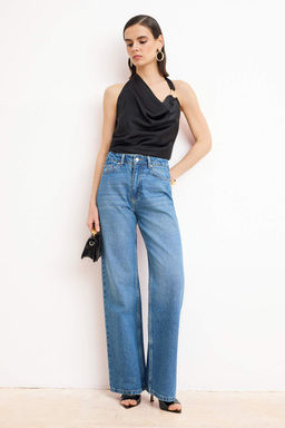 Siyah Duz Halter Yaka Kolsuz Dokuma Saten Gunduz / Gece Bluz TPRSS26BZ00049